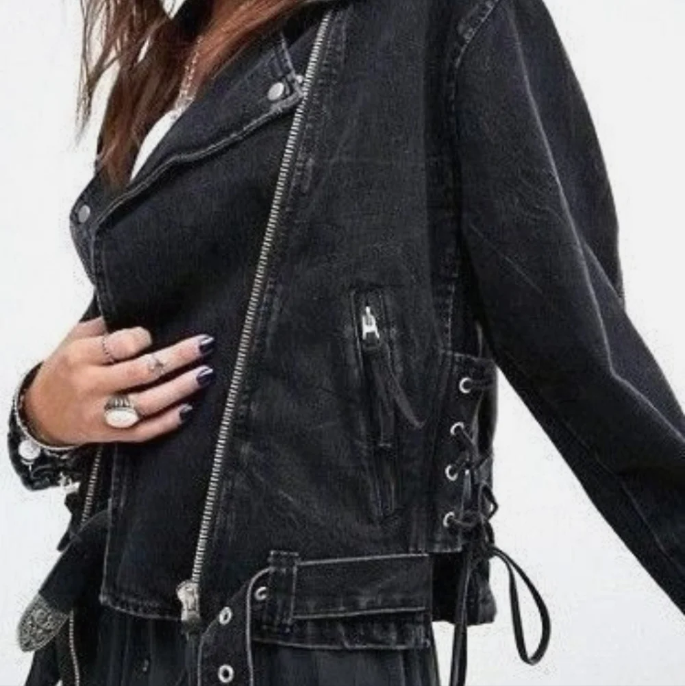 Free People Oversized Denim Belted Moto Jacket In Washed Black Size Small - Picture 5 of 8
